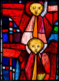 Heidelberg - Heiliggeistkirche - Westempore - Feld (4. Zeile, 1. Bahn) des "Offenbarungsfensters" von Hans Gottfried von Stockhausen (aufgenommen im Juli 2013, am späten Nachmittag)