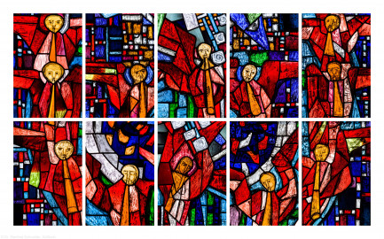 Heidelberg - Heiliggeistkirche - Westempore - Engel aus dem "Offenbarungsfenster" von Hans Gottfried von Stockhausen (aufgenommen im Juli 2013, am späten Nachmittag)