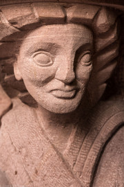 Heidelberg - Heiliggeistkirche - Altar von Edzard Hobbing - Genius, Südostseite / hinten rechts (aufgenommen im November 2013, am späten Vormittag) Heidelberg - Heiliggeistkirche - Altar von Edzard Hobbing - Genius, Südostseite / hinten rechts (aufgenommen im November 2013, am späten Vormittag)