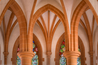 Heidelberg - Heiliggeistkirche - Chor - Blick von der Westempore in das Gewölbe des Chors (aufgenommen im Dezember 2013, am frühen Nachmittag) Heidelberg - Heiliggeistkirche - Chor - Blick von der Westempore in das Gewölbe des Chors (aufgenommen im Dezember 2013, am frühen Nachmittag)