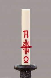 Heidelberg - Heiliggeistkirche - Altarbereich - Osterkerze 2014 des Osterleuchters von Emil Jo Homolka (aufgenommen im Juli 2014, am späten Nachmittag) Heidelberg - Heiliggeistkirche - Altarbereich - Osterkerze 2014 des Osterleuchters von Emil Jo Homolka (aufgenommen im Juli 2014, am späten Nachmittag)