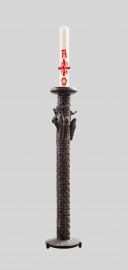 Heidelberg - Heiliggeistkirche - Altarbereich - Osterleuchter von Emil Jo Homolka (aufgenommen im August 2014, am späten Nachmittag) Heidelberg - Heiliggeistkirche - Altarbereich - Osterleuchter von Emil Jo Homolka (aufgenommen im August 2014, am späten Nachmittag)