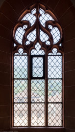 Heidelberg - Heiliggeistkirche - Westbau - Emporenebene - Nordwestseite - Fenster nach Norden hin (aufgenommen im Juni 2015, am Nachmittag) Heidelberg - Heiliggeistkirche - Westbau - Emporenebene - Nordwestseite - Fenster nach Norden hin (aufgenommen im Juni 2015, am Nachmittag)