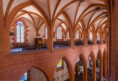 Heidelberg - Heiliggeistkirche - Nordempore - Blick vom Nordwesten der Südempore auf die Nordempore und in das Nordschiff (aufgenommen im Juli 2015, am frühen Nachmittag) Heidelberg - Heiliggeistkirche - Nordempore - Blick vom Nordwesten der Südempore auf die Nordempore und in das Nordschiff (aufgenommen im Juli 2015, am frühen Nachmittag)