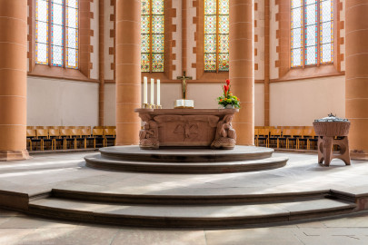 Heidelberg - Heiliggeistkirche - Altar - Westseite des Altars von Edzard Hobbing (aufgenommen im August 2015, am späten Vormittag) Heidelberg - Heiliggeistkirche - Altar - Westseite des Altars von Edzard Hobbing (aufgenommen im August 2015, am späten Vormittag)
