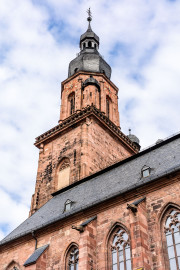 Heidelberg - Heiliggeistkirche - Südostseite - Blick nach oben auf die Südempore und den Turm (aufgenommen im Oktober 2015, um die Mittagszeit) Heidelberg - Heiliggeistkirche - Südostseite - Blick nach oben auf die Südempore und den Turm (aufgenommen im Oktober 2015, um die Mittagszeit)