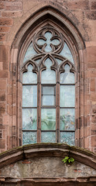 Heidelberg - Heiliggeistkirche - Nordseite - 3. Fenster des Nordschiffs, von Westen aus gezählt - Blick auf das Fenster "Schöpfungsgeschichte - Gott sprach: es werde Licht" von Hella De Santarossa (aufgenommen im Oktober 2015, am späten Vormittag) Heidelberg - Heiliggeistkirche - Nordseite - 3. Fenster des Nordschiffs, von Westen aus gezählt - Blick auf das Fenster "Schöpfungsgeschichte - Gott sprach: es werde Licht" von Hella De Santarossa (aufgenommen im Oktober 2015, am späten Vormittag)