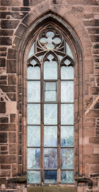 Heidelberg - Heiliggeistkirche - Nordseite - 4. Fenster des Nordschiffs, von Westen aus gezählt - Blick auf das Fenster "Schöpfungsgeschichte - Der Weltkreis ist voll vom Geiste Gottes" von Hella De Santarossa (aufgenommen im Oktober 2015, am späten Vormittag) Heidelberg - Heiliggeistkirche - Nordseite - 4. Fenster des Nordschiffs, von Westen aus gezählt - Blick auf das Fenster "Schöpfungsgeschichte - Der Weltkreis ist voll vom Geiste Gottes" von Hella De Santarossa (aufgenommen im Oktober 2015, am späten Vormittag)