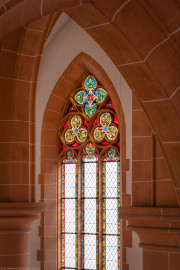 Heidelberg - Heiliggeistkirche - Chor - Südseite - 2. Maßwerk, von Südwest nach Nordwest gezählt, von Nordempore aus gesehen (aufgenommen im Oktober 2015, am Nachmittag) Heidelberg - Heiliggeistkirche - Chor - Südseite - 2. Maßwerk, von Südwest nach Nordwest gezählt, von Nordempore aus gesehen (aufgenommen im Oktober 2015, am Nachmittag)