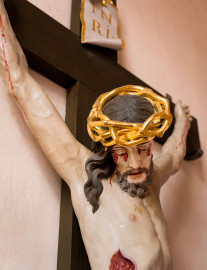 Heidelberg - Heiliggeistkirche - Nordempore - Ausschnitt aus Kruzifix, an Ostwand (aufgenommen im Oktober 2015, am späten Nachmittag) Heidelberg - Heiliggeistkirche - Nordempore - Ausschnitt aus Kruzifix, an Ostwand (aufgenommen im Oktober 2015, am späten Nachmittag)