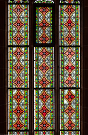 Heidelberg - Heiliggeistkirche - Südschiff - 3. Joch, von Westen aus gezählt - Ausschnitt aus dem Ornamentfenster (aufgenommen im Oktober 2015, am Nachmittag) Heidelberg - Heiliggeistkirche - Südschiff - 3. Joch, von Westen aus gezählt - Ausschnitt aus dem Ornamentfenster (aufgenommen im Oktober 2015, am Nachmittag)