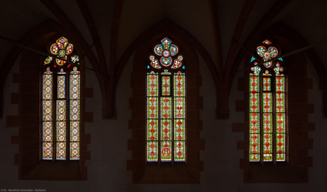 Heidelberg - Heiliggeistkirche - Südschiff - 2. bis 4. Joch, von Westen aus gezählt - Die drei Ornamentfenster (aufgenommen im Oktober 2015, am Nachmittag) Heidelberg - Heiliggeistkirche - Südschiff - 2. bis 4. Joch, von Westen aus gezählt - Die drei Ornamentfenster (aufgenommen im Oktober 2015, am Nachmittag)
