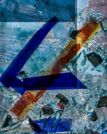 Heidelberg - Heiliggeistkirche - Nordschiff - 2. Joch, von Westen aus gezählt - Ausschnitt aus Feld (rechte Bahn, unterste Zeile) des Fensters "Schöpfungsgeschichte - Gottes Geist über dem Chaos" von Hella De Santarossa (aufgenommen im Oktober 2015, am Nachmittag) Heidelberg - Heiliggeistkirche - Nordschiff - 2. Joch, von Westen aus gezählt - Ausschnitt aus Feld (rechte Bahn, unterste Zeile) des Fensters "Schöpfungsgeschichte - Gottes Geist über dem Chaos" von Hella De Santarossa (aufgenommen im Oktober 2015, am Nachmittag)