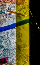 Heidelberg - Heiliggeistkirche - Nordschiff - 3. Joch, von Westen aus gezählt - Ausschnitt aus Feld (linke Bahn, zweite Zeile) des Fensters "Schöpfungsgeschichte - Gott sprach: es werde Licht" von Hella De Santarossa (aufgenommen im Oktober 2015, am Nachmittag) Heidelberg - Heiliggeistkirche - Nordschiff - 3. Joch, von Westen aus gezählt - Ausschnitt aus Feld (linke Bahn, zweite Zeile) des Fensters "Schöpfungsgeschichte - Gott sprach: es werde Licht" von Hella De Santarossa (aufgenommen im Oktober 2015, am Nachmittag)