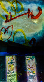 Heidelberg - Heiliggeistkirche - Nordschiff - 6. Joch, von Westen aus gezählt - Feld (mittlere Bahn, dritte Zeile) des Fensters "Schöpfungsgeschichte - Der Baum der Erkenntnis" von Hella De Santarossa (aufgenommen im Oktober 2015, am frühen Nachmittag) Heidelberg - Heiliggeistkirche - Nordschiff - 6. Joch, von Westen aus gezählt - Feld (mittlere Bahn, dritte Zeile) des Fensters "Schöpfungsgeschichte - Der Baum der Erkenntnis" von Hella De Santarossa (aufgenommen im Oktober 2015, am frühen Nachmittag)