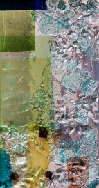 Heidelberg - Heiliggeistkirche - Nordschiff - 6. Joch, von Westen aus gezählt - Feld (rechte Bahn, vierte Zeile) des Fensters "Schöpfungsgeschichte - Der Baum der Erkenntnis" von Hella De Santarossa (aufgenommen im Oktober 2015, am frühen Nachmittag) Heidelberg - Heiliggeistkirche - Nordschiff - 6. Joch, von Westen aus gezählt - Feld (rechte Bahn, vierte Zeile) des Fensters "Schöpfungsgeschichte - Der Baum der Erkenntnis" von Hella De Santarossa (aufgenommen im Oktober 2015, am frühen Nachmittag)