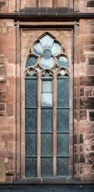 Heidelberg - Heiliggeistkirche - Südseite - 4. Fenster des Südschiffs, von Westen aus gezählt - Blick auf das Ornamentfenster (aufgenommen im November 2015, am Vormittag) Heidelberg - Heiliggeistkirche - Südseite - 4. Fenster des Südschiffs, von Westen aus gezählt - Blick auf das Ornamentfenster (aufgenommen im November 2015, am Vormittag)