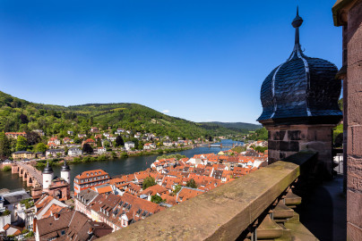 Heidelberg - Heiliggeistkirche - Umgebung - Blick vom Turm nach Nordosten (aufgenommen im Mai 2016, am Nachmittag) Heidelberg - Heiliggeistkirche - Umgebung - Blick vom Turm nach Nordosten (aufgenommen im Mai 2016, am Nachmittag)