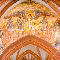 Heidelberg - Heiliggeistkirche - Triumphbogen - Wandmalerei "Drei Männer im Feuerofen" von Harry MacLean im Scheidebogen (aufgenommen im Februar 2013, am frühen Nachmittag)