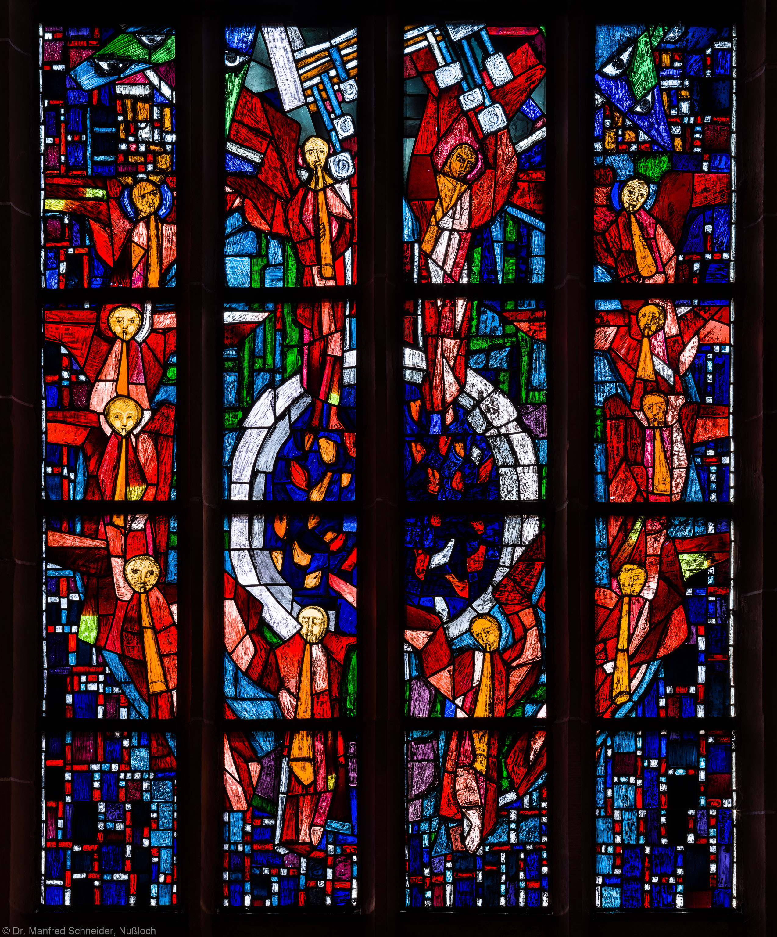 Heidelberg - Heiliggeistkirche - Westempore - Untere Hälfte des "Offenbarungsfensters" von Hans Gottfried von Stockhausen (aufgenommen im Juli 2013, am späten Nachmittag)