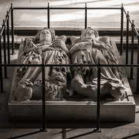 Heidelberg - Heiliggeistkirche - Nordschiff - Königsgrab - Grabplatte des Kurfürsten Ruprecht III. und seiner Gemahlin Elisabeth von Hohenzollern (aufgenommen im März 2015, am späten Vormittag)