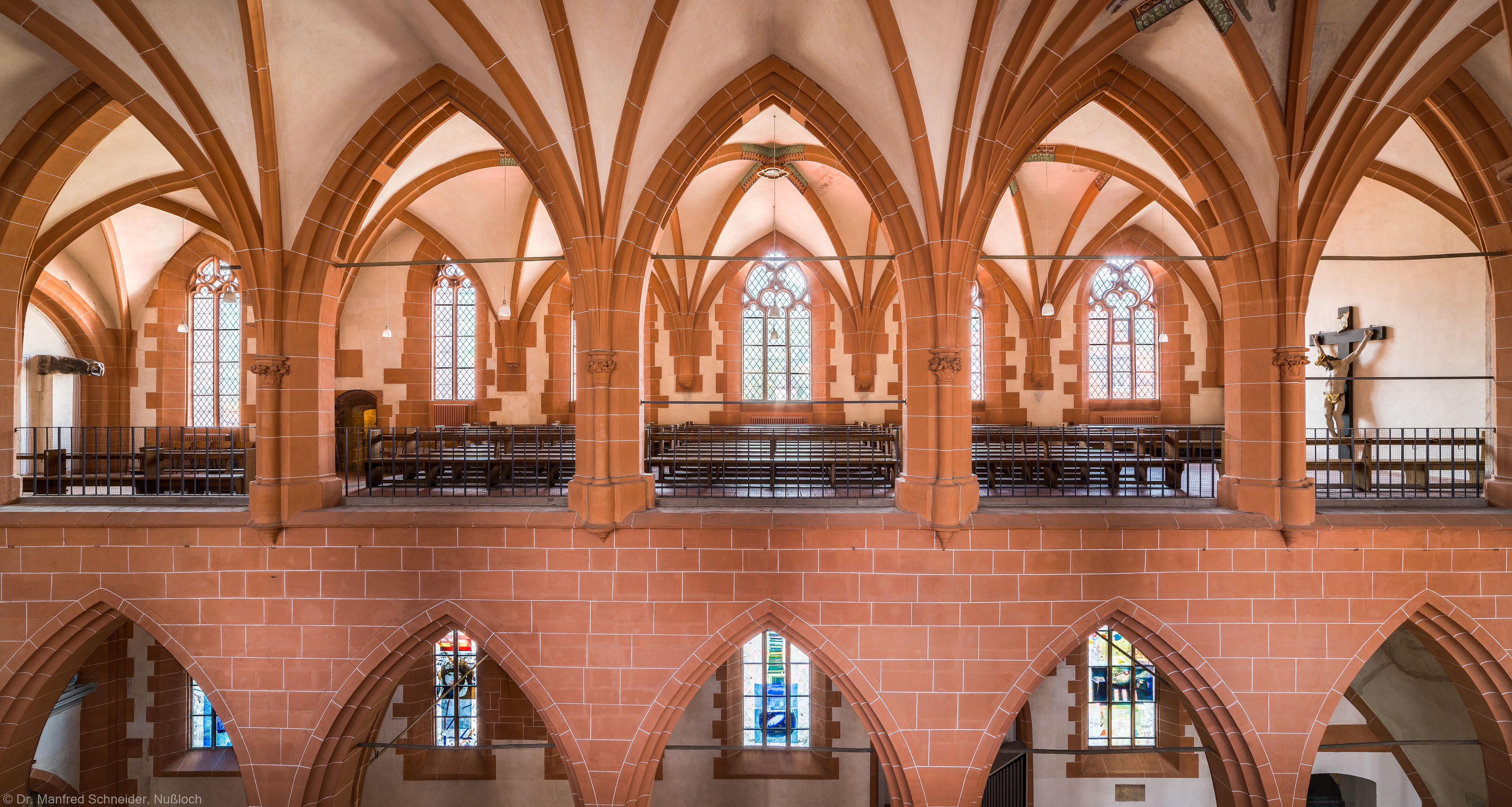 Heidelberg - Heiliggeistkirche - Nordempore - Blick von der Südempore auf die Nordempore und in das Südschiff (aufgenommen im Juni 2015, am Nachmittag)