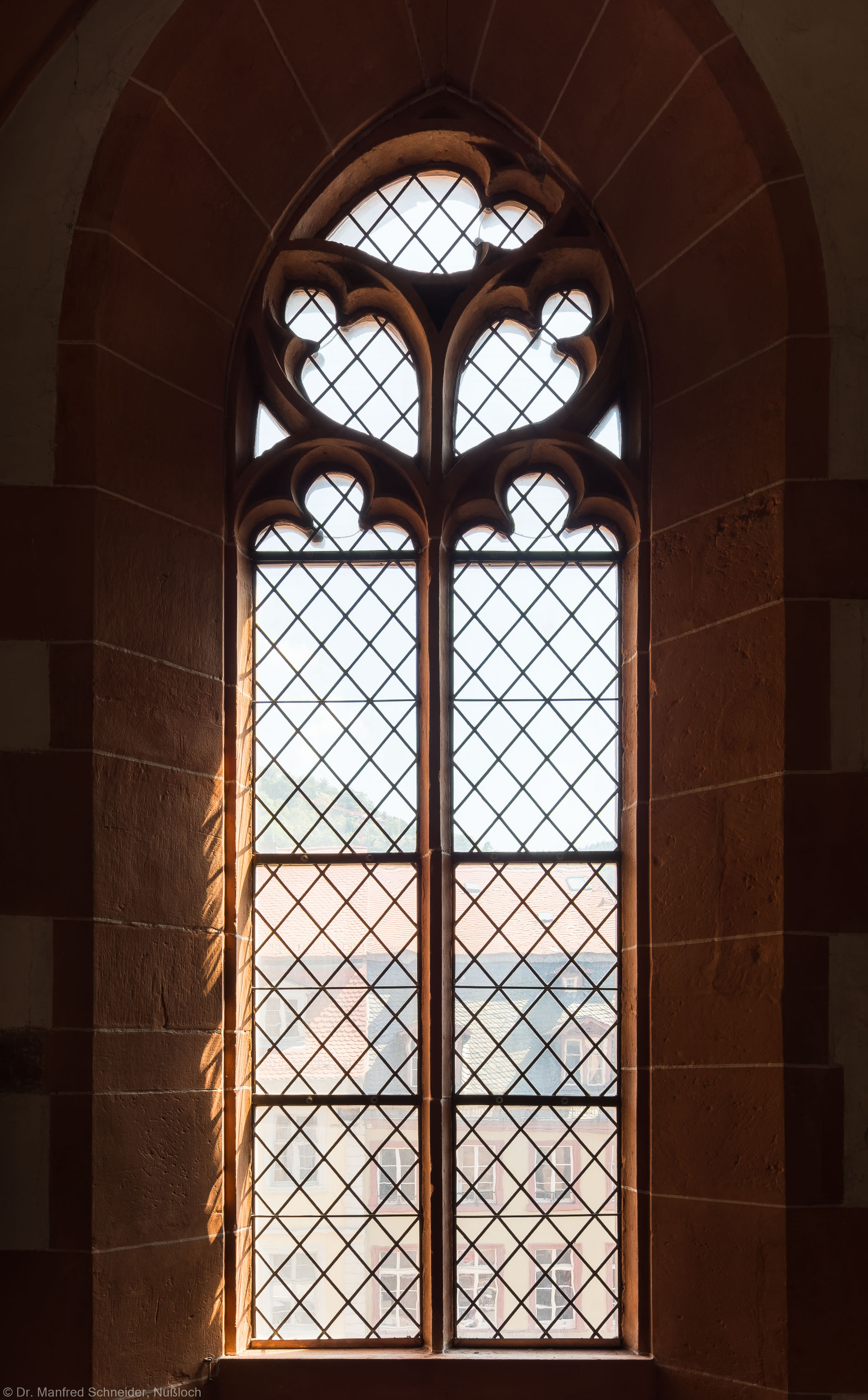 Heidelberg - Heiliggeistkirche - Südempore - 1. Joch, von Westen aus gezählt - Fenster und Maßwerk (aufgenommen im Juni 2015, am späten Nachmittag)