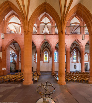Heidelberg - Heiliggeistkirche - Nordschiff - Blick vom Südschiff durch das Mittelschiff auf das Nordschiff und die Nordempore (aufgenommen im September 2015, am Nachmittag)