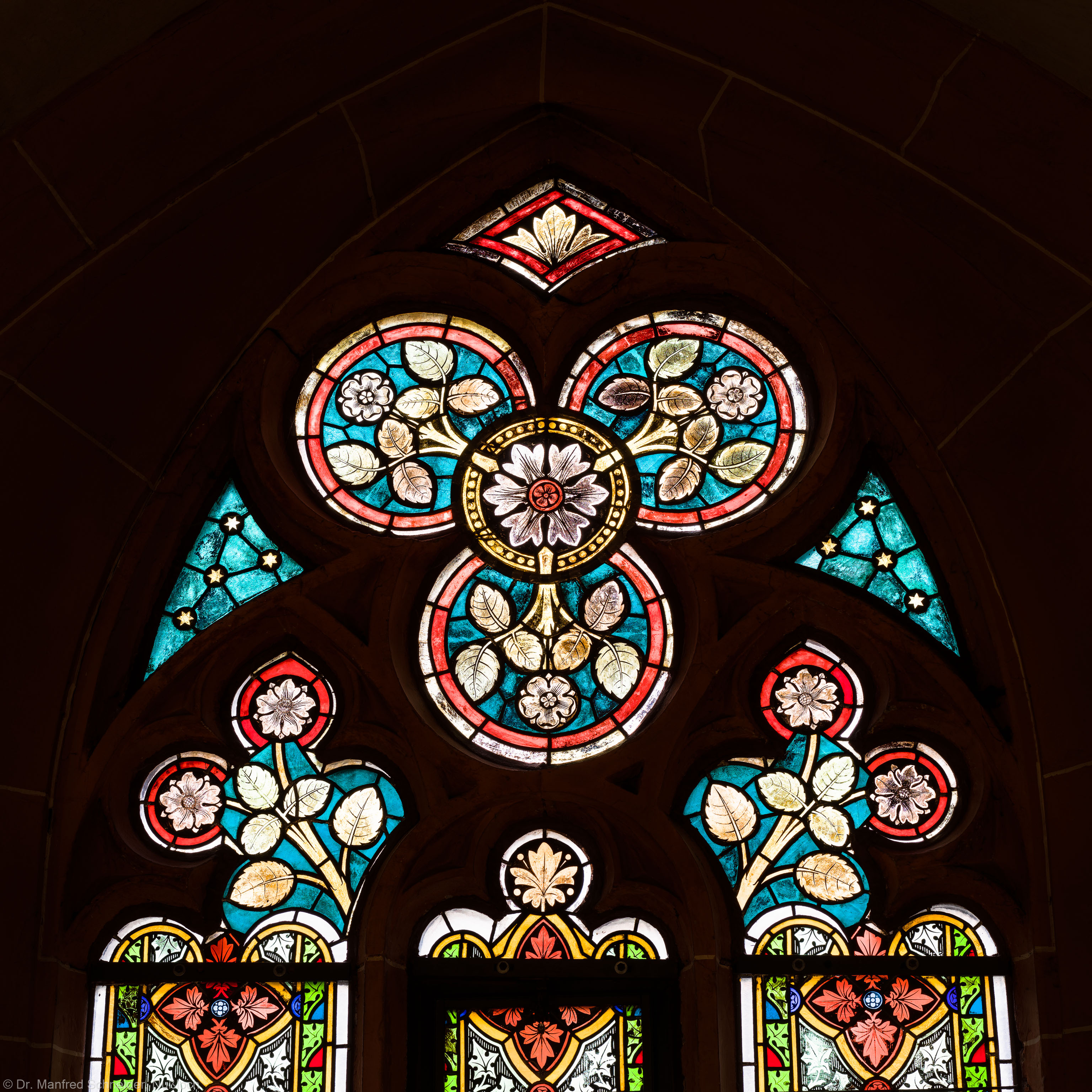 Heidelberg - Heiliggeistkirche - Südschiff - 2. Joch, von Westen aus gezählt - Maßwerk des Ornamentfensters (aufgenommen im Oktober 2015, am frühen Nachmittag)