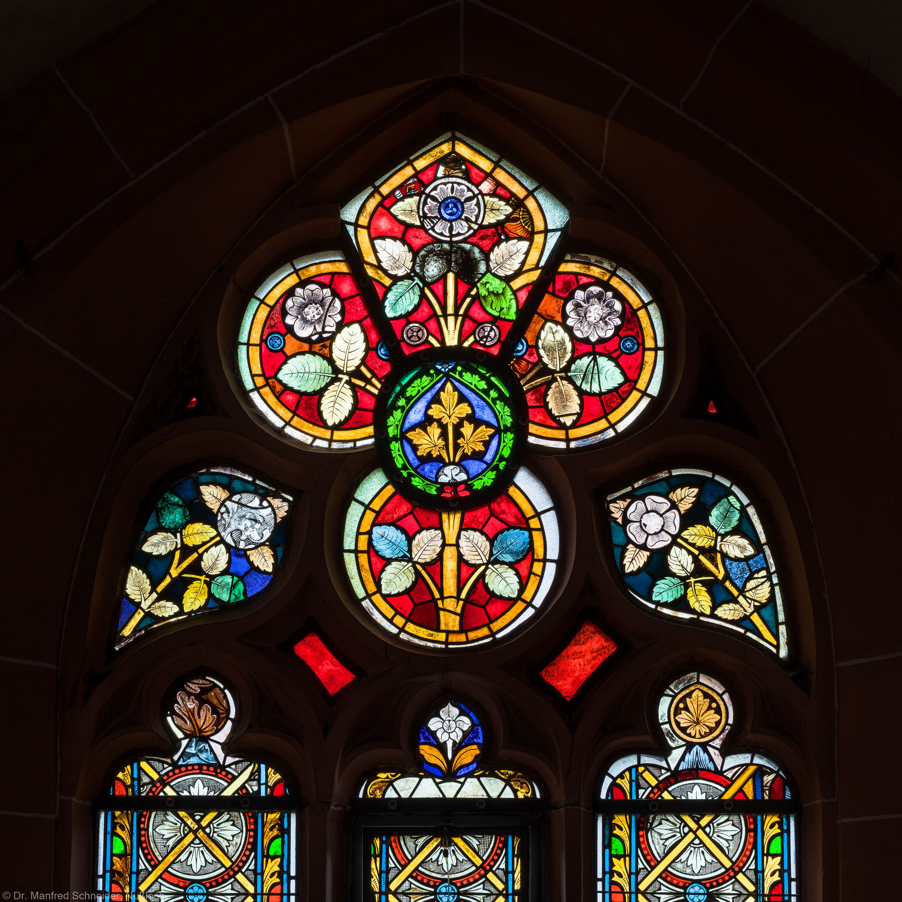 Heidelberg - Heiliggeistkirche - Südschiff - 4. Joch, von Westen aus gezählt - Maßwerk des Ornamentfensters (aufgenommen im Oktober 2015, am Nachmittag)
