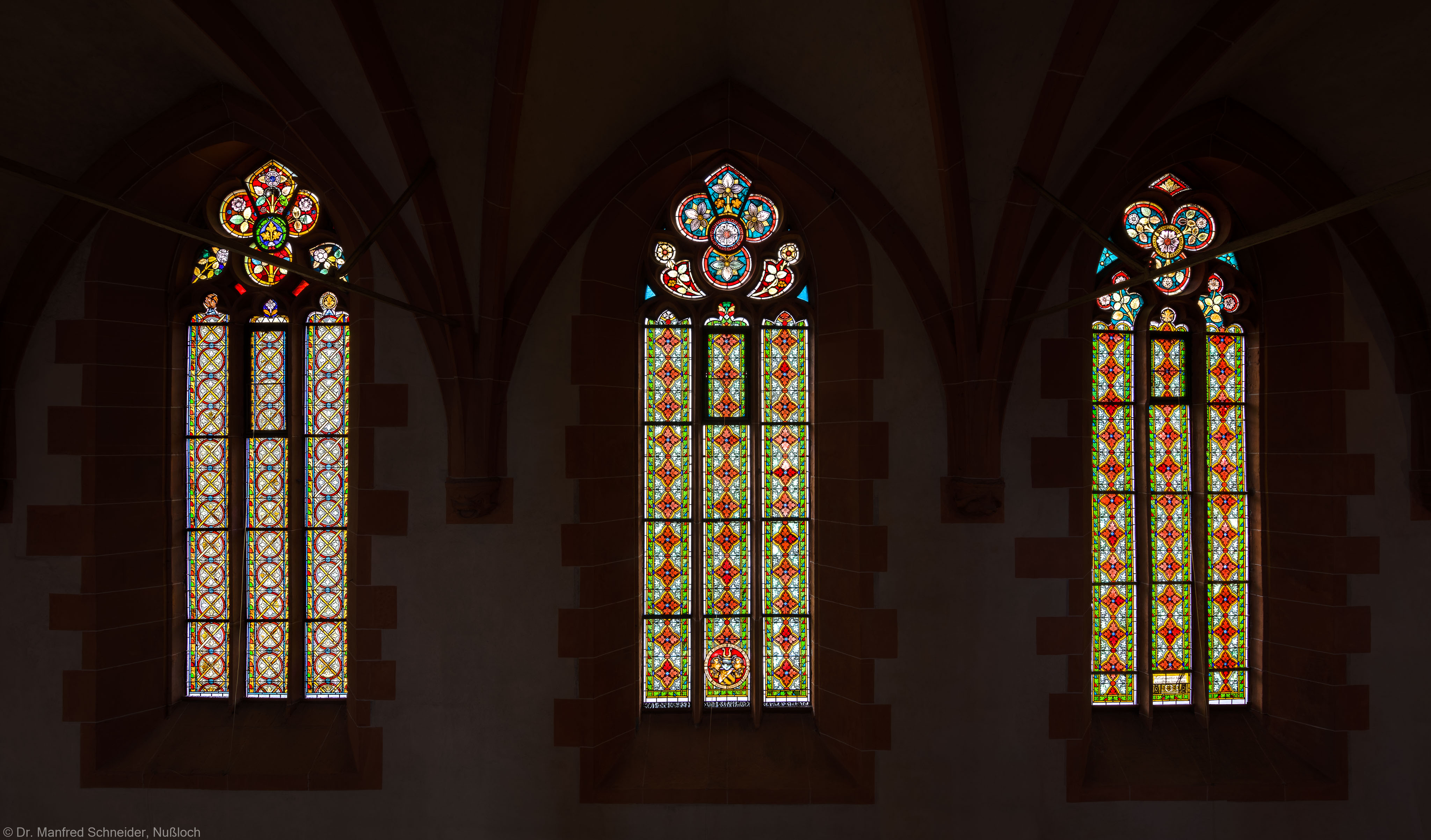 Heidelberg - Heiliggeistkirche - Südschiff - 2. bis 4. Joch, von Westen aus gezählt - Die drei Ornamentfenster (aufgenommen im Oktober 2015, am Nachmittag)